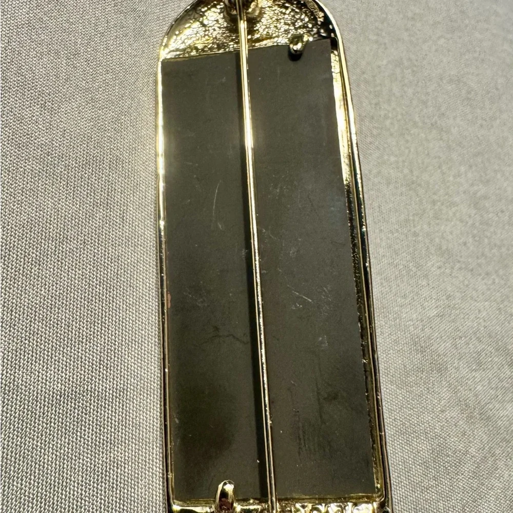 Adorable Vintage AJC cat & mirror brooch